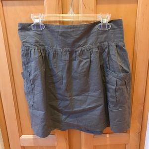 Simple flowy gray skirt with pockets size XS